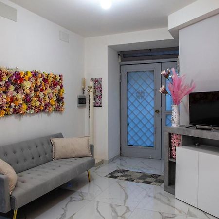 Apartamento Tiluri Nápoles Exterior foto